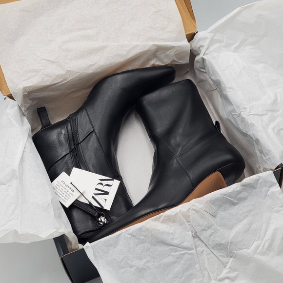 Zara Black Leather Kitten Heel Booties - NWT - Picture 13 of 16